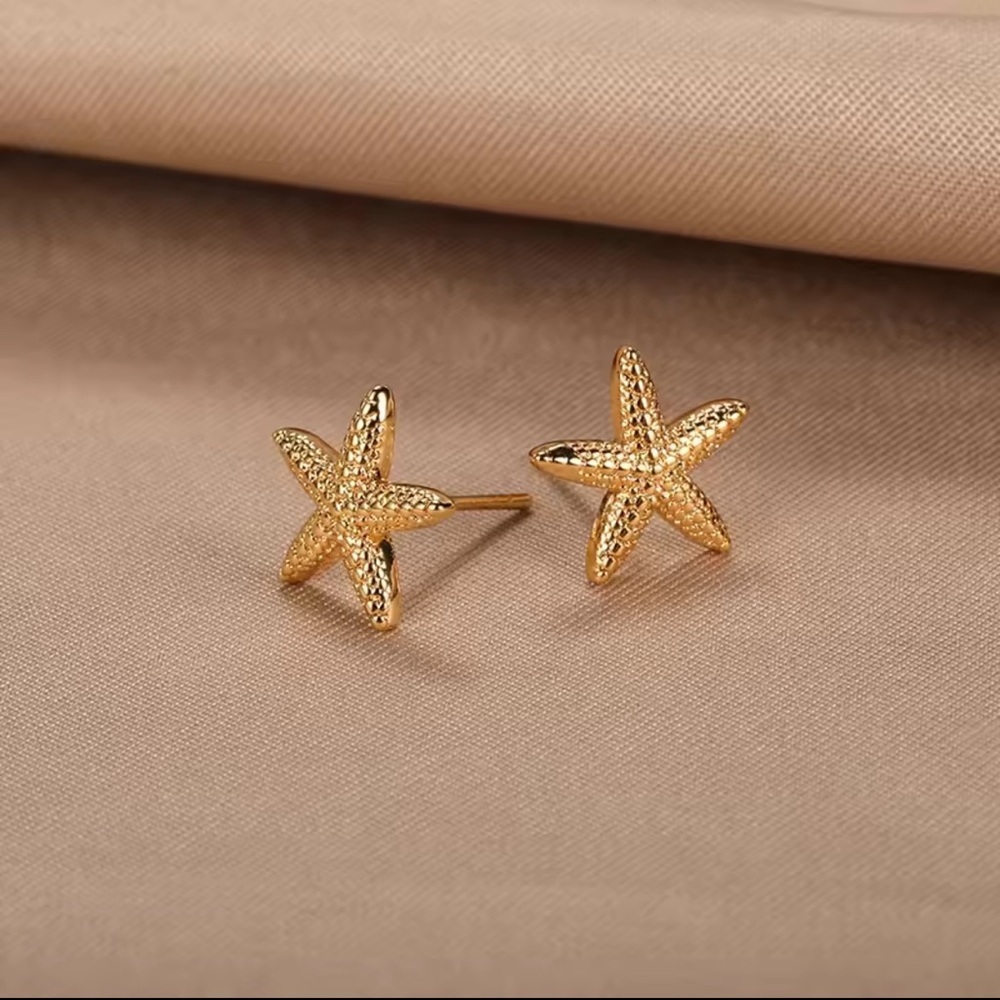 Small Gold Starfish Stainless Steel Stud Earrings